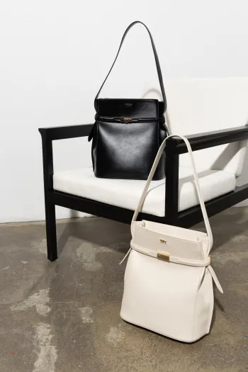 Torba za rame sa elegantnim detaljem 